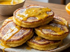 Babcine racuchy w pomarańczowym anturażu. Nostalgiczna propozycja Jurka Sobieniaka