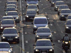 EV z przywilejami i na buspasach, czyli dlaczego na polskich drogach panuje feudalizm?