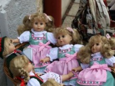 Niebezpieczne zabawki z Chin zalewają rynek. UOKiK wycofuje produkty