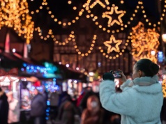 Najdroższy jarmark w Europie pęka w szwach. Jest piękny, ale czy wart zachodu?