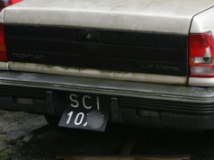 Niby zwykła moda, ale może okazać się kosztowna. Policja nie ma litości