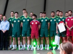 PLS 1. Liga siatkarzy: Lechia Tomaszów Mazowiecki - Pierrot Czarni Radom. Relacja live wynik na żywo