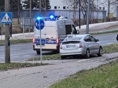 Lublin: Rowerzysta przejeżdżał na drugą stronę ulicy. Został potrącony przez toyotę