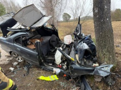 Wypadek na DW-693. Jedna osoba poważnie ranna