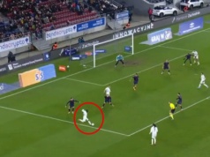 Ależ zwrot akcji w Ekstraklasie. Niesamowity centrostrzał!