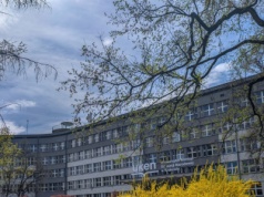 Youtuberzy wtargnęli na krakowski uniwersytet. Uczelnia reaguje