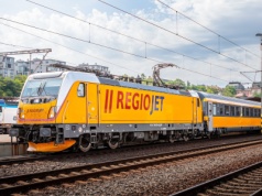 RegioJet znów w ostatniej chwili zostawił pasażerów na lodzie. „Bilet można anulować lub podróżować na stojąco”