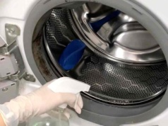 Kołnierz pralki czysty jak łza. O tej metodzie czyszczenia mało kto słyszał