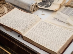 Niezwykłe znalezisko podczas remontu warszawskiej kamienicy (GALERIA)