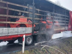 Pożar naczepy pojazdu ciężarowego