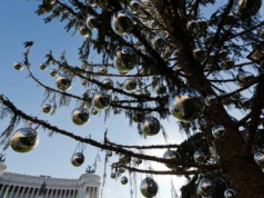 Otwarcie sezonu świątecznego we Włoszech. Prawie milion turystów w Rzymie