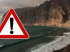 Tragedia na Teneryfie: ogromna fala porwała turystów. Trzy osoby nie żyją