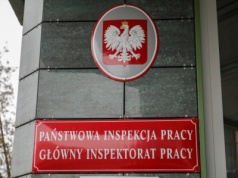 inspektor zmieni B2B w etat, a ZUS upomni się o składki. Co z lekarzami?