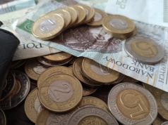 Prawie 2 mln Polaków ma ten problem. Straty wyceniono na 42 mld zł