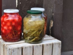 Słoiki z przetworami wyrzucaj do tego kosza. Wiedziałeś o tym?