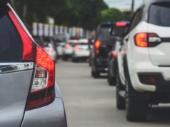 Nowy Sącz – Stary Sącz. Rozpoczął się remont ważnej ulicy. Kierowcy stoją w korkach