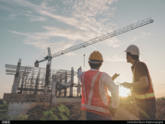 CBA zatrzymało 8 osób, w tym trzy osoby pełniące funkcje publiczne w Powiatowym Inspektoracie Nadzoru Budowlanego. W akcji kontrterroryści
