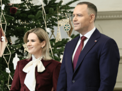 Marta Nawrocka udekorowała choinkę w Pałacu Prezydenckim, ale to gest córki prezydenckiej pary rozczulił wszystkich
