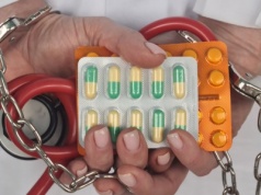 Kraków: Zatrzymano hakera. Dane i fałszywe recepty na opioidy w obiegu