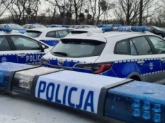 Oszukały seniorkę na parkingu supermarketu. Kupiła „złoto”, które okazało się bezwartościowe