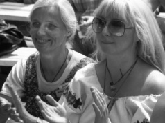 Maryla? "Przyjechała do Krakowa swoim czerwonym porsche. Robiła takie wrażenie, że różne drzwi same się przed nią otwierały"