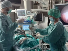 Endoskopia zamiast dużego cięcia. Nowoczesne operacje kręgosłupa w Krakowie