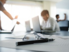 Badanie: mniej pracodawców niż przed rokiem planuje podwyżki płac w 2026 r.