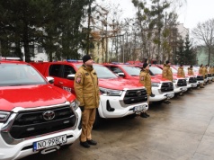 20 nowych pojazdów za 4,3 mln zł trafiło do strażaków Warmii i Mazur