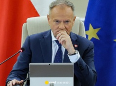 Nowy sondaż partyjny. Prowadzenie i ból głowy Donalda Tuska