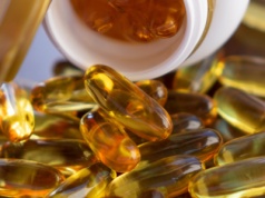 Nowe rekomendacje. Największy mit o witaminie D runął jak domek z kart