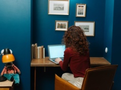 Ponad połowa firm podjęła bolesną decyzję. Tylko część pracowników będzie mieć w 2026 r. powody do zadowolenia