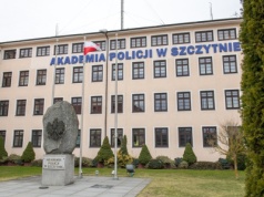 „Zgłosił mobbing i stracił pracę”. Ministerstwo komentuje skandal w Akademii Policji