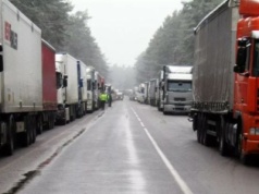 Minister ostro o kierowcach: Po podróży na Białoruś wracają z wypranymi mózgami