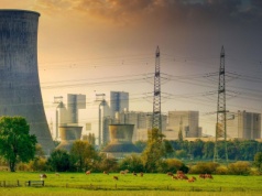 Rząd Tuska zabezpieczył 60 mld zł na elektrownię jądrową