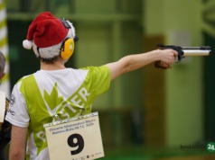 Celowali z karabinów i pistoletów. Mistrzostwa Śląska w bielskiej hali