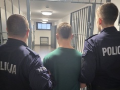 Był pod wpływem narkotyków, uciekał skradzioną ciężarówką. 30-letni kierowca trafił do aresztu