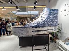 Niebieskie Trampki. Bez hejtu, bez używek i agresji