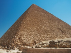 Najstarsze papirusy świata pochodzą z Egiptu. Zawierają zapiski budowniczego Wielkiej Piramidy