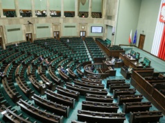 KO rośnie, a ugrupowanie Brauna zaskakuje. Ten sondaż to polityczna rewolucja [NOWE …