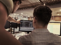 Brakuje odpowiednich specjalistów IT. Firmy nie są w stanie obsadzić strategicznych stanowisk