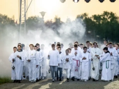 Ministrantki i ministranci – kim są i jak się czują przy ołtarzu
