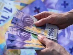 Ile kosztuje frank szwajcarski? Kurs franka do złotego PLN/CHF 10.12.2025