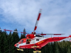 Przegląd skończony. Śmigłowiec TOPR-u wrócił nad Tatry