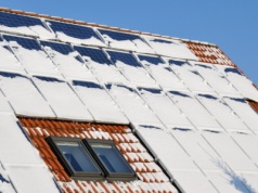 Czy fotowoltaika produkuje prąd zimą, gdy dzień jest krótki?