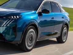 Peugeot 3008, 5008 i Opel Grandland mogą mieć wadę zawieszenia. Ponad 100.000 aut do serwisu