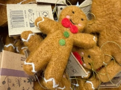 Hit świąt 2025: miękkie ozdoby na choince. Wyglądają cudownie!