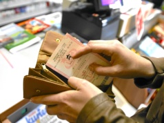Polacy kupują losy w Lotto, a później nie przychodzą po pieniądze. To najwyższa nieodebrana nagroda