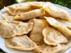 Zamiast gotować w kompocie, dodaję do pierogów. Dzieci zajadają jak szalone