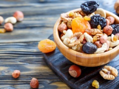 Bakalie – pyszne i kaloryczne. Suszone owoce mają mnóstwo zalet, ale nie można jeść ich bez umiaru. Kto nie powinien ich jeść?