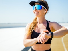 Jak zaoszczędzić na świątecznych zakupach gadżetów technologicznych dla sportowców?